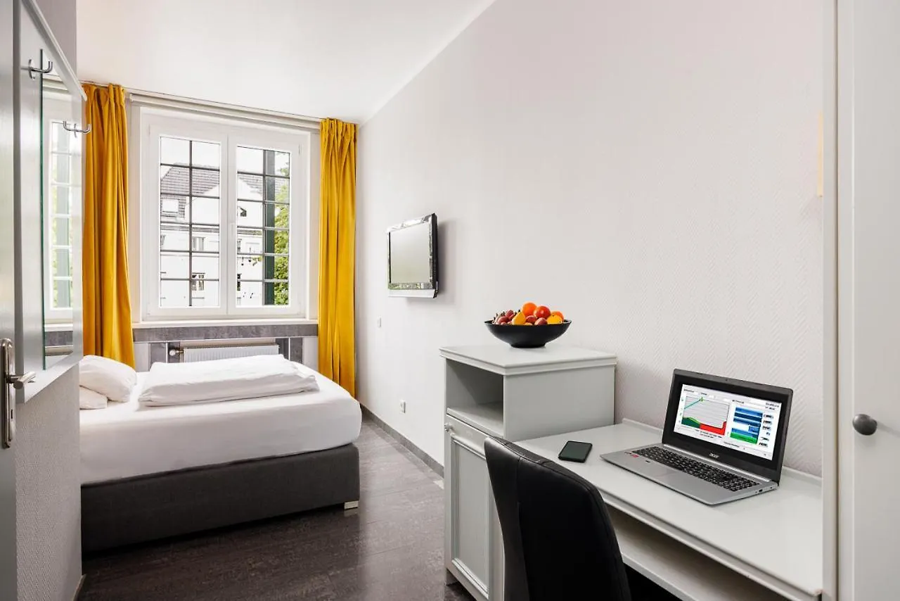 Hotelzimmer In Duesseldorf 16 Hotel Heidelberger Hof